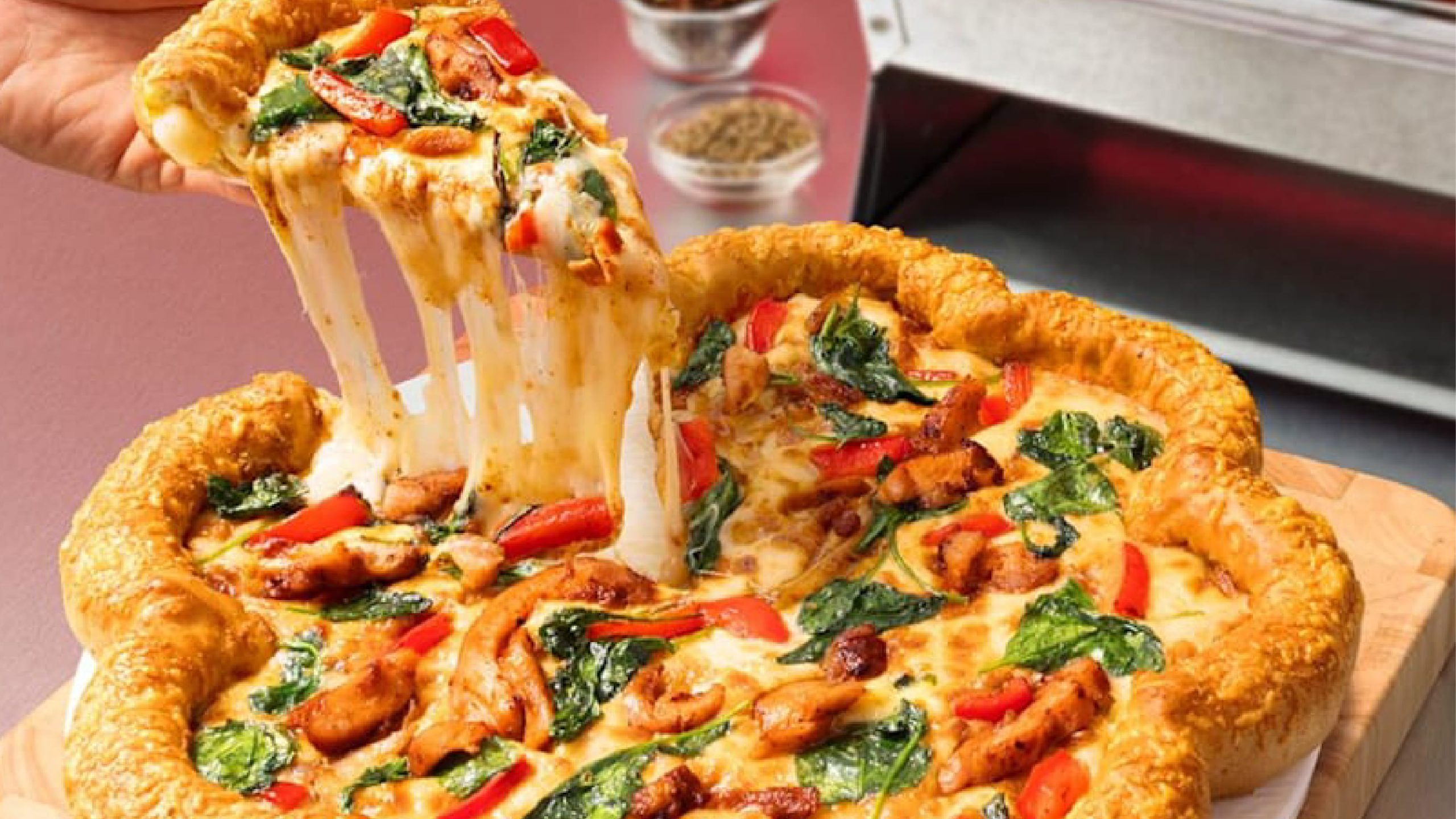 Pizza Hut Singapore Launches Sichuan Roasted Chicken Pizza in New Season of Spice Menu