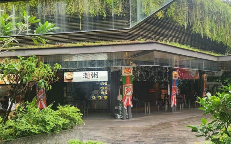 Bukit Canberra Hawkers Will Not Face Penalties Over Free Meals Initiative