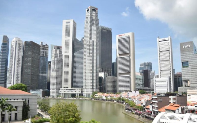 Singapore’s Core Inflation Drops to 2.1% in October, the Lowest Since December 2021